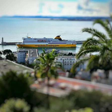 Colonna Istria * نيس